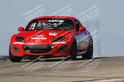 media/Oct-26-2025-CalClub SCCA (Sun) [[8ce1e69566]]/Group 5/Grapevine/